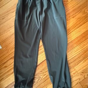 Athleta Green Salutation Joggers
